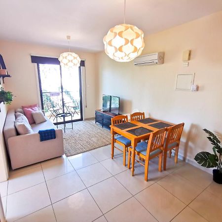 Sunny Pool Apartment Voroklini Esterno foto