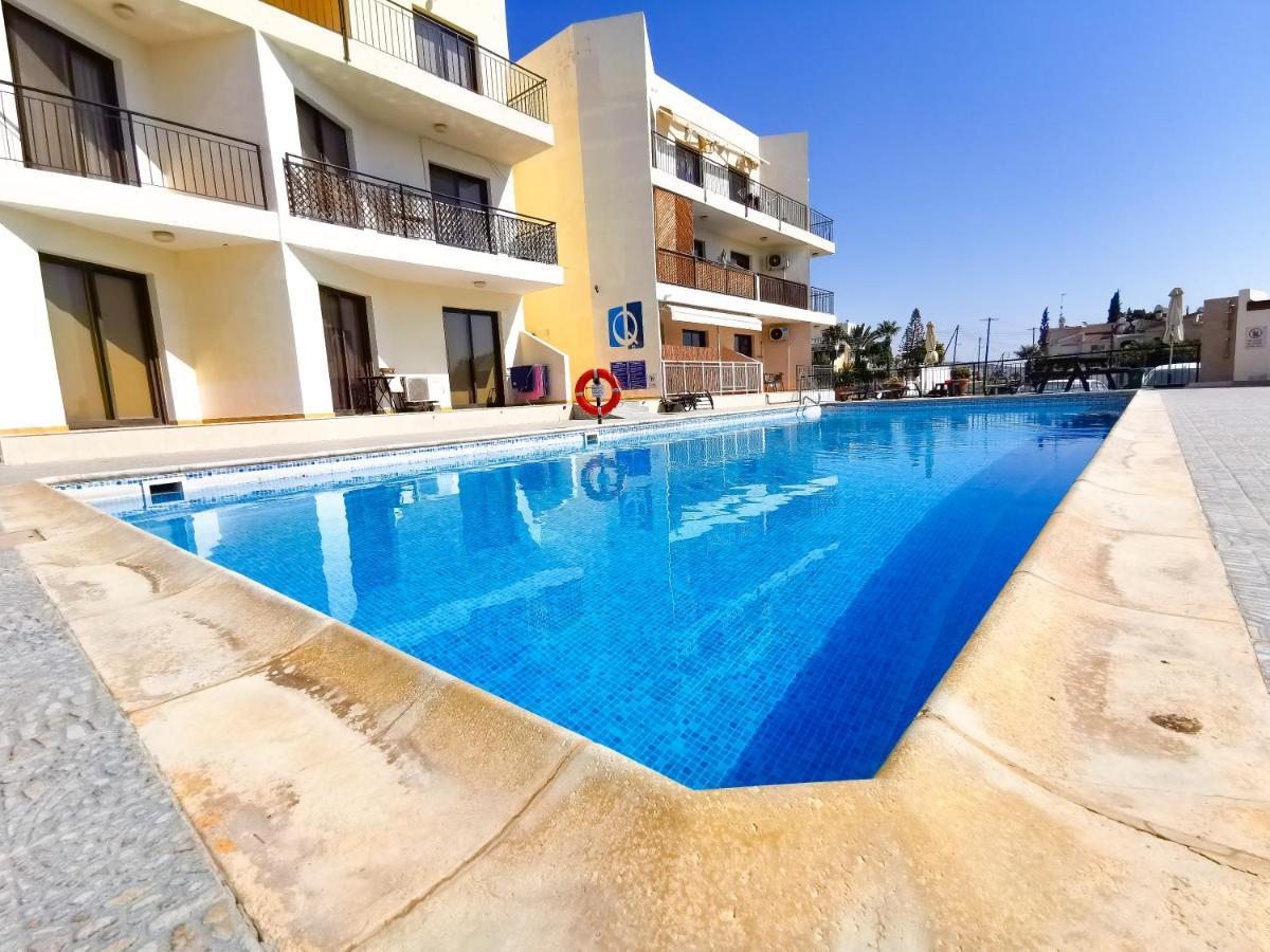 Sunny Pool Apartment Voroklini Esterno foto